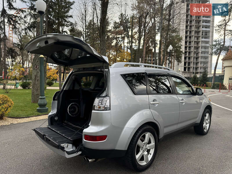 Позашляховик / Кросовер Mitsubishi Outlander XL 2008 в Харкові фото 21 Позашляховик / Кросовер Mitsubishi Outlander XL 2008 в Харкові