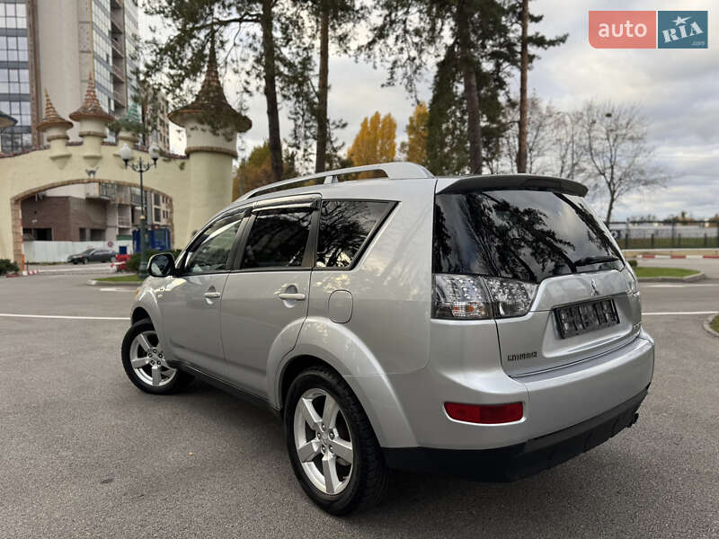 Позашляховик / Кросовер Mitsubishi Outlander XL 2008 в Харкові фото 34 Позашляховик / Кросовер Mitsubishi Outlander XL 2008 в Харкові