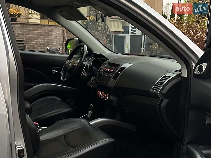 Внедорожник / Кроссовер Mitsubishi Outlander XL 2007 в Киеве фото 24 Внедорожник / Кроссовер Mitsubishi Outlander XL 2007 в Киеве