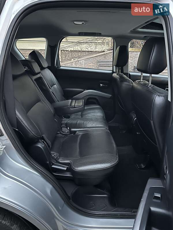 Внедорожник / Кроссовер Mitsubishi Outlander XL 2007 в Киеве фото 29 Внедорожник / Кроссовер Mitsubishi Outlander XL 2007 в Киеве