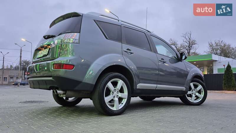 Позашляховик / Кросовер Mitsubishi Outlander XL 2007 в Одесі фото 38 Позашляховик / Кросовер Mitsubishi Outlander XL 2007 в Одесі