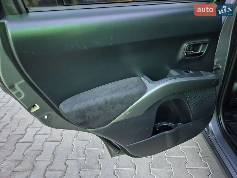 Позашляховик / Кросовер Mitsubishi Outlander XL 2007 в Одесі фото 48 Позашляховик / Кросовер Mitsubishi Outlander XL 2007 в Одесі