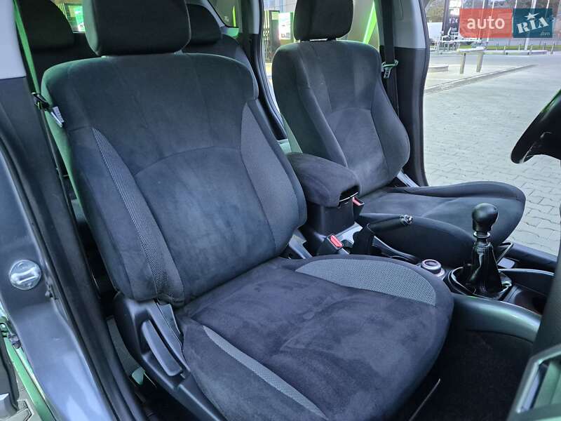 Позашляховик / Кросовер Mitsubishi Outlander XL 2007 в Одесі фото 58 Позашляховик / Кросовер Mitsubishi Outlander XL 2007 в Одесі