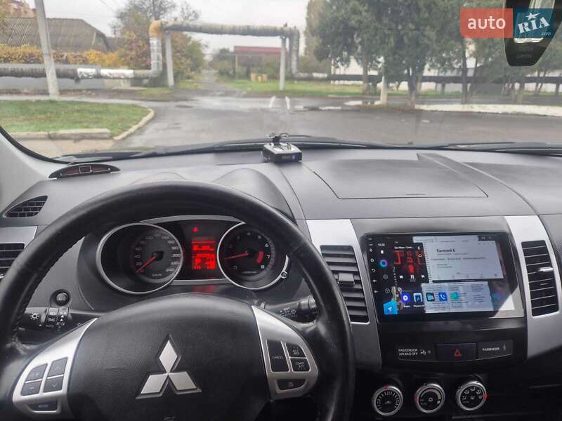 Внедорожник / Кроссовер Mitsubishi Outlander XL 2008 в Измаиле фото 11 Внедорожник / Кроссовер Mitsubishi Outlander XL 2008 в Измаиле