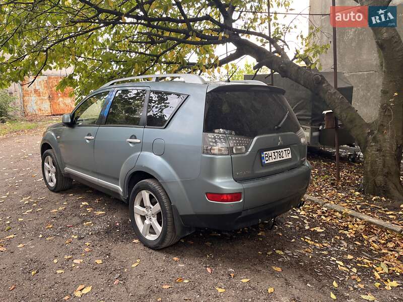 Внедорожник / Кроссовер Mitsubishi Outlander XL 2008 в Одессе фото 5 Внедорожник / Кроссовер Mitsubishi Outlander XL 2008 в Одессе