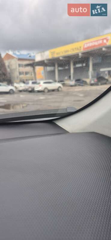 Внедорожник / Кроссовер Mitsubishi Outlander XL 2007 в Львове фото 13 Внедорожник / Кроссовер Mitsubishi Outlander XL 2007 в Львове