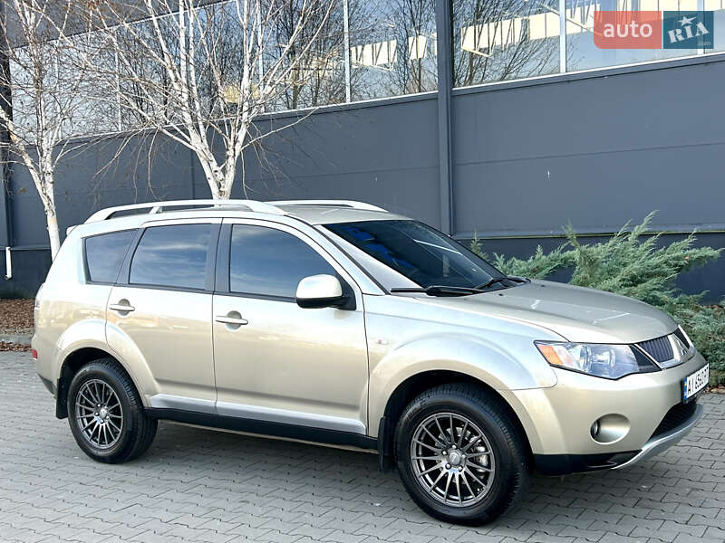 Внедорожник / Кроссовер Mitsubishi Outlander XL 2008 в Белой Церкви