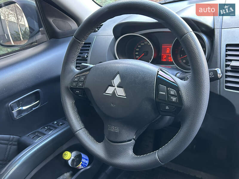 Внедорожник / Кроссовер Mitsubishi Outlander XL 2008 в Белой Церкви