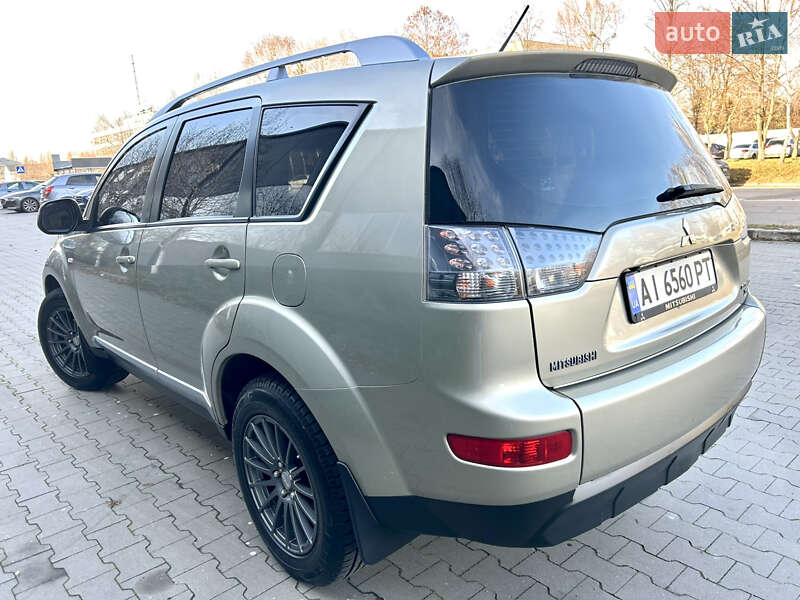 Внедорожник / Кроссовер Mitsubishi Outlander XL 2008 в Белой Церкви
