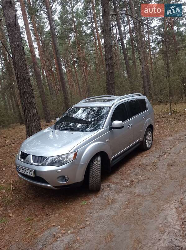 Внедорожник / Кроссовер Mitsubishi Outlander XL 2008 в Нежине