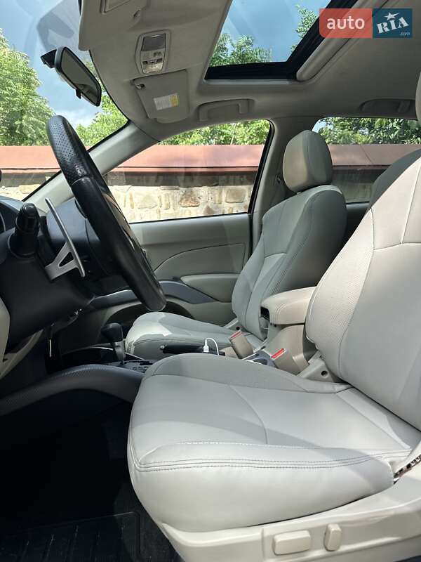 Позашляховик / Кросовер Mitsubishi Outlander XL 2007 в Чернівцях