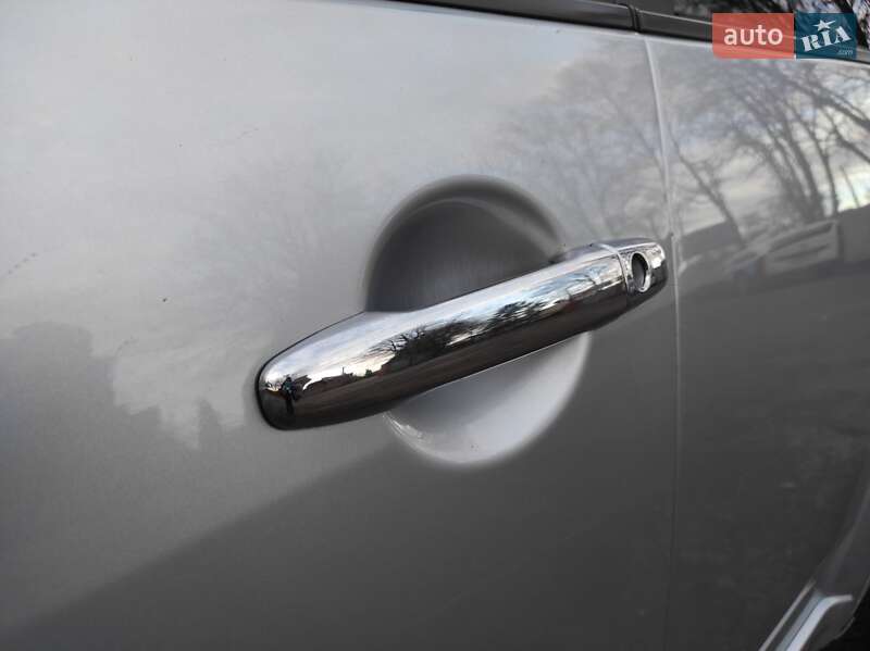 Внедорожник / Кроссовер Mitsubishi Outlander XL 2007 в Хмельницком