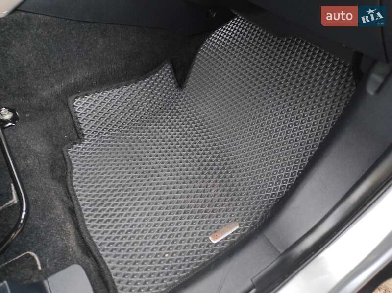 Внедорожник / Кроссовер Mitsubishi Outlander XL 2007 в Хмельницком