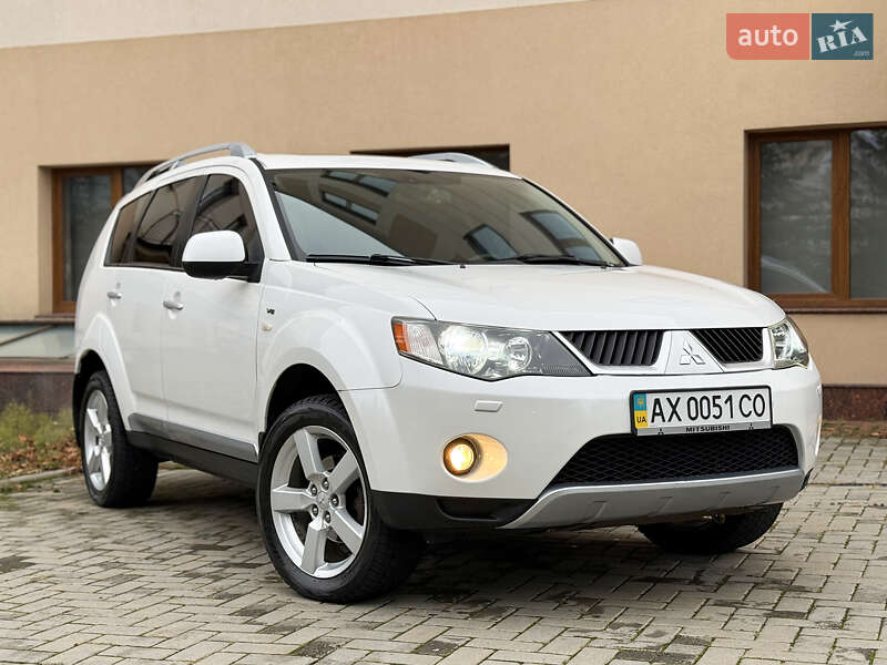 Внедорожник / Кроссовер Mitsubishi Outlander XL 2008 в Харькове