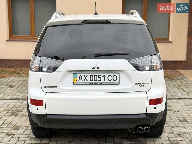 Внедорожник / Кроссовер Mitsubishi Outlander XL 2008 в Харькове
