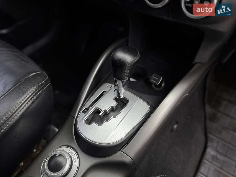 Внедорожник / Кроссовер Mitsubishi Outlander XL 2008 в Харькове