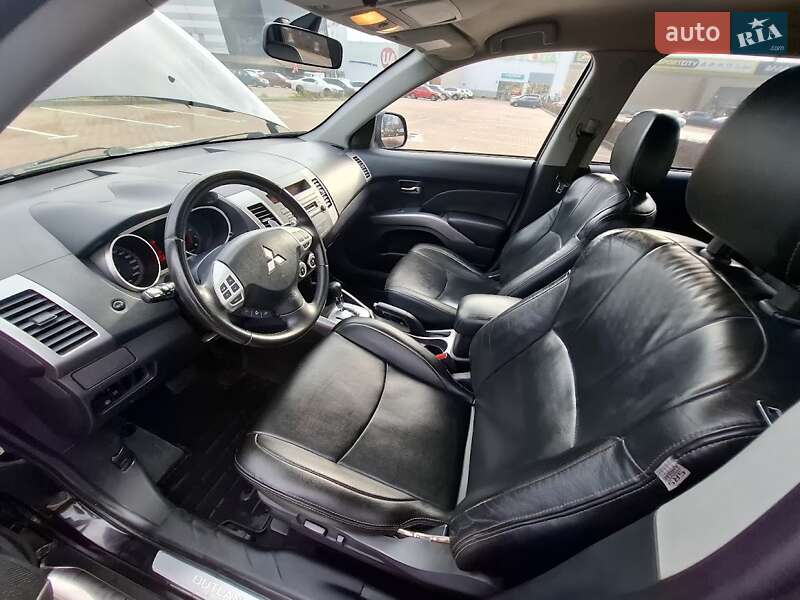 Внедорожник / Кроссовер Mitsubishi Outlander XL 2008 в Житомире