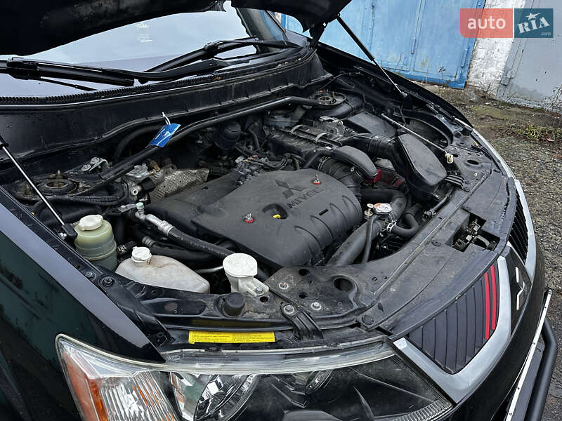 Внедорожник / Кроссовер Mitsubishi Outlander XL 2007 в Харькове фото 34 Внедорожник / Кроссовер Mitsubishi Outlander XL 2007 в Харькове