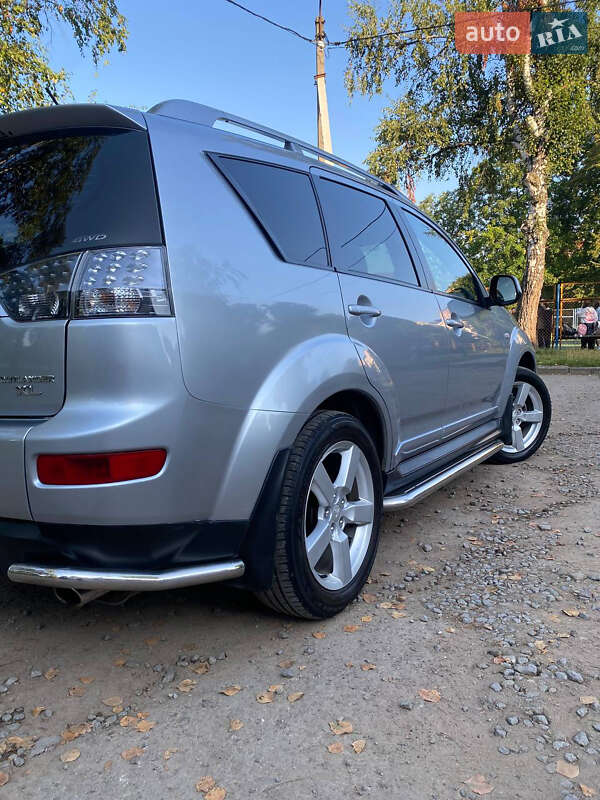 Внедорожник / Кроссовер Mitsubishi Outlander XL 2009 в Дрогобыче фото 14 Внедорожник / Кроссовер Mitsubishi Outlander XL 2009 в Дрогобыче