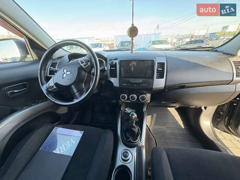 Внедорожник / Кроссовер Mitsubishi Outlander XL 2007 в Черновцах