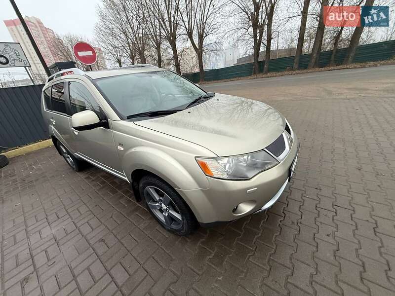 Mitsubishi Outlander XL 2007