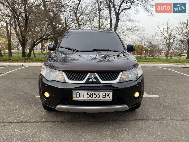 Позашляховик / Кросовер Mitsubishi Outlander XL 2008 в Одесі