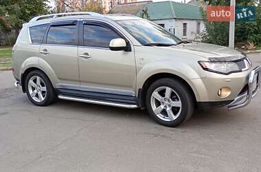Внедорожник / Кроссовер Mitsubishi Outlander XL 2009 в Николаеве