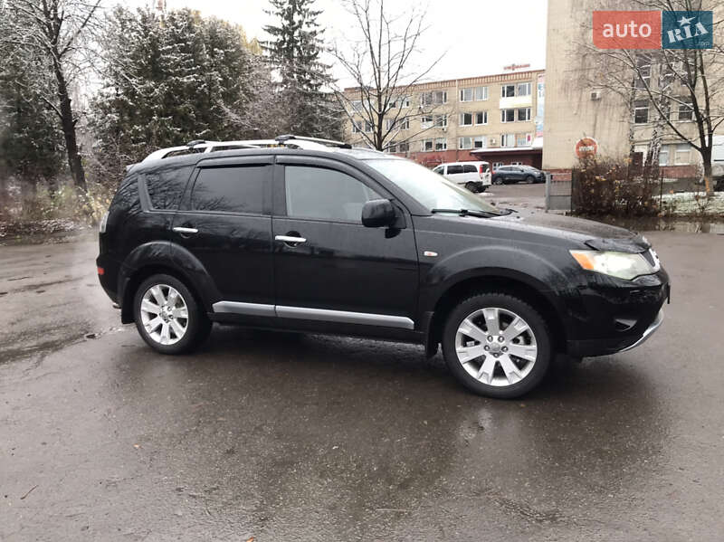 Позашляховик / Кросовер Mitsubishi Outlander XL 2008 в Луцьку
