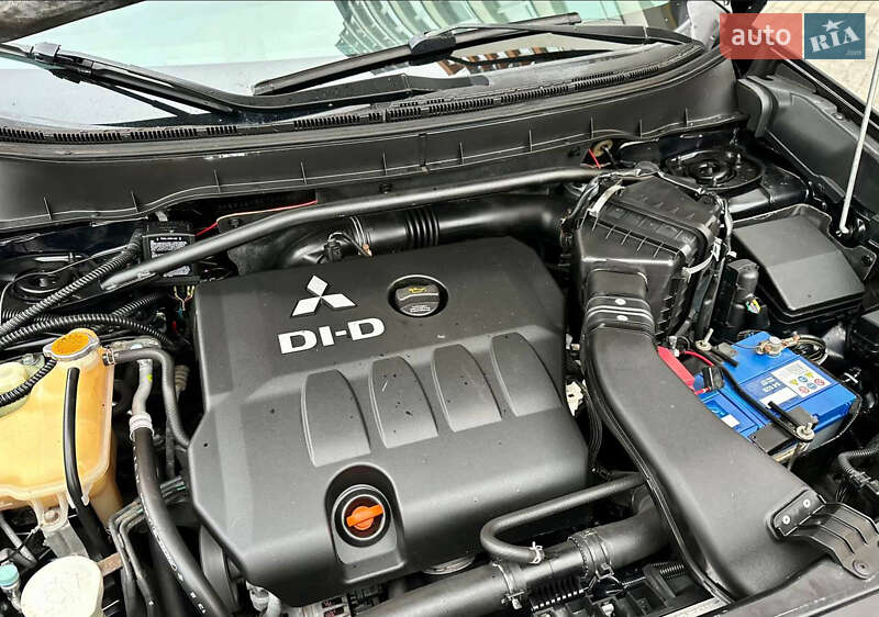 Позашляховик / Кросовер Mitsubishi Outlander XL 2006 в Бару