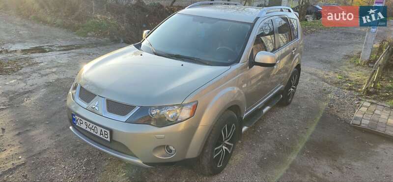 Внедорожник / Кроссовер Mitsubishi Outlander XL 2007 в Запорожье фото 2 Внедорожник / Кроссовер Mitsubishi Outlander XL 2007 в Запорожье