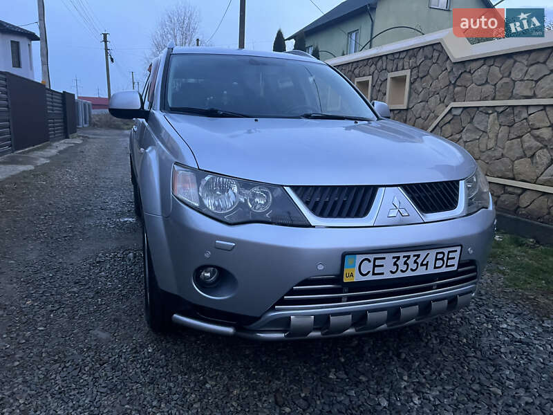 Внедорожник / Кроссовер Mitsubishi Outlander XL 2007 в Черновцах