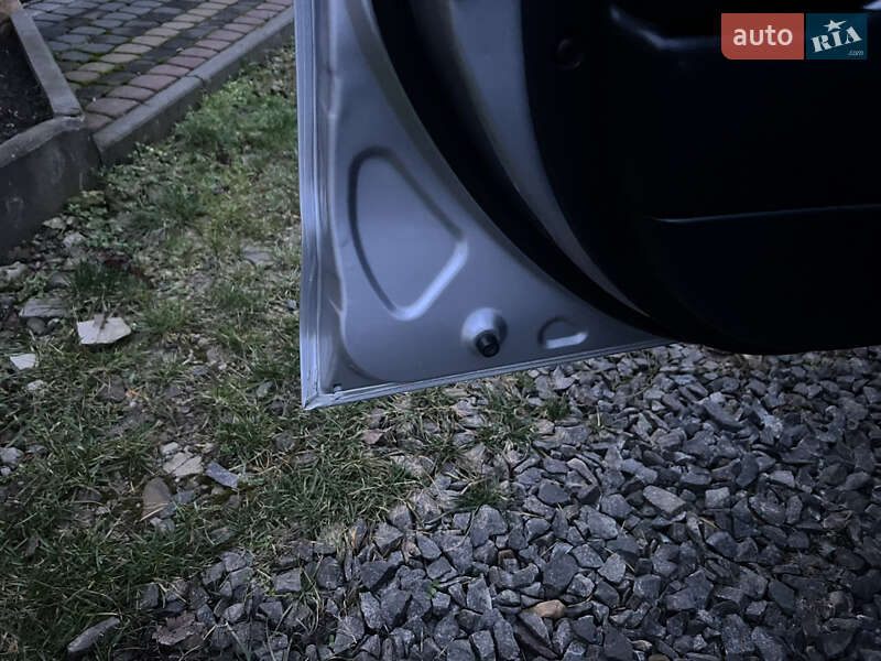 Внедорожник / Кроссовер Mitsubishi Outlander XL 2007 в Черновцах