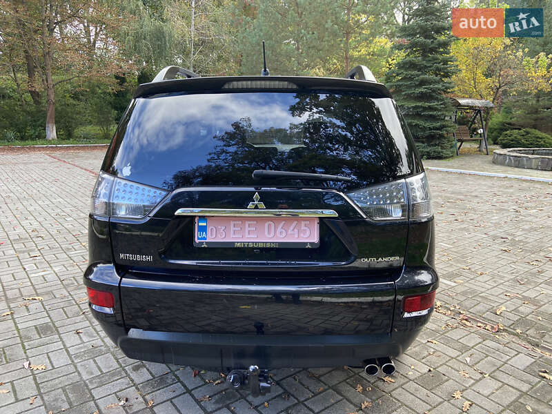 Позашляховик / Кросовер Mitsubishi Outlander XL 2011 в Дрогобичі