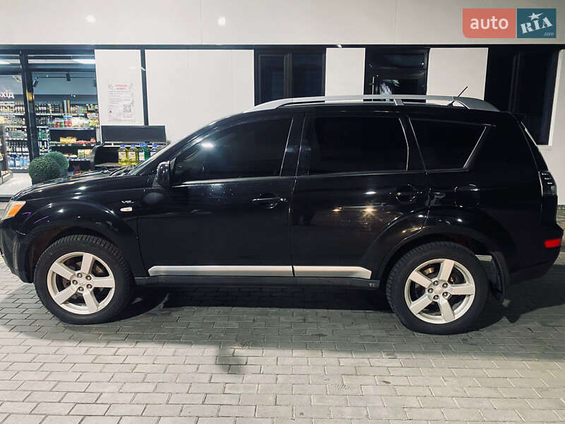 Внедорожник / Кроссовер Mitsubishi Outlander XL 2007 в Черкассах