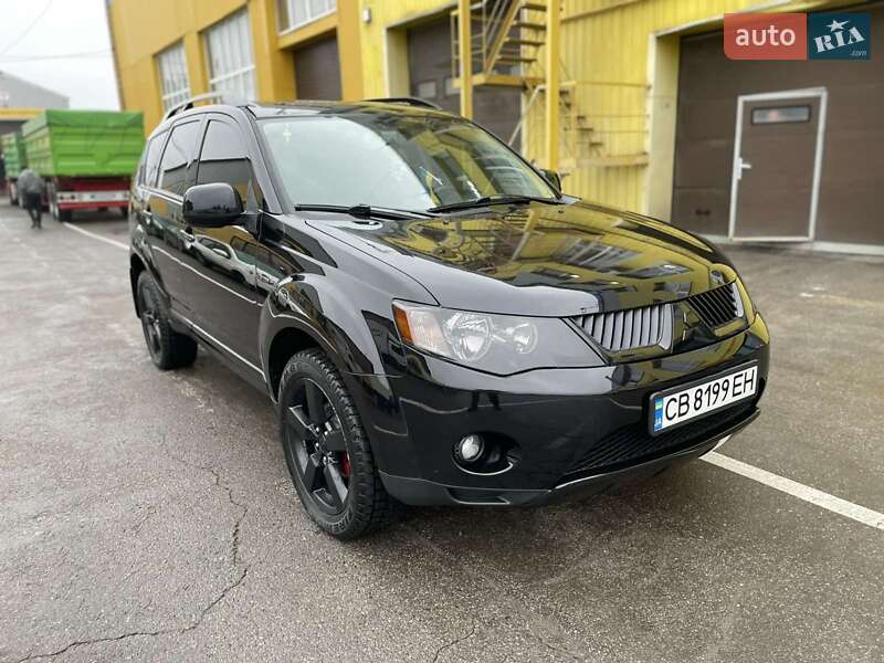 Внедорожник / Кроссовер Mitsubishi Outlander XL 2008 в Чернигове