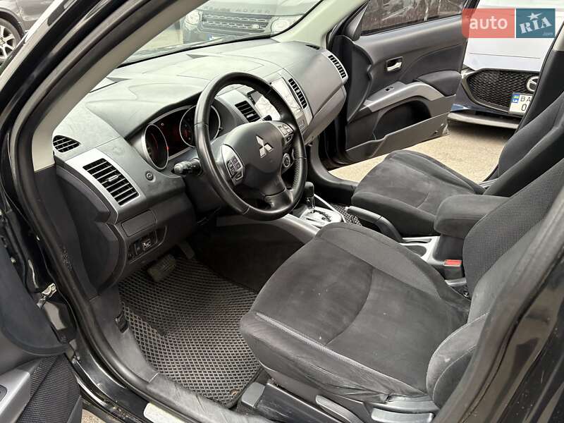 Внедорожник / Кроссовер Mitsubishi Outlander XL 2008 в Киеве фото 17 Внедорожник / Кроссовер Mitsubishi Outlander XL 2008 в Киеве