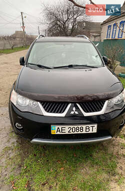 Позашляховик / Кросовер Mitsubishi Outlander XL 2007 в Кам'янському