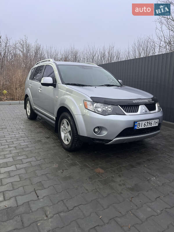 Mitsubishi Outlander XL 2009