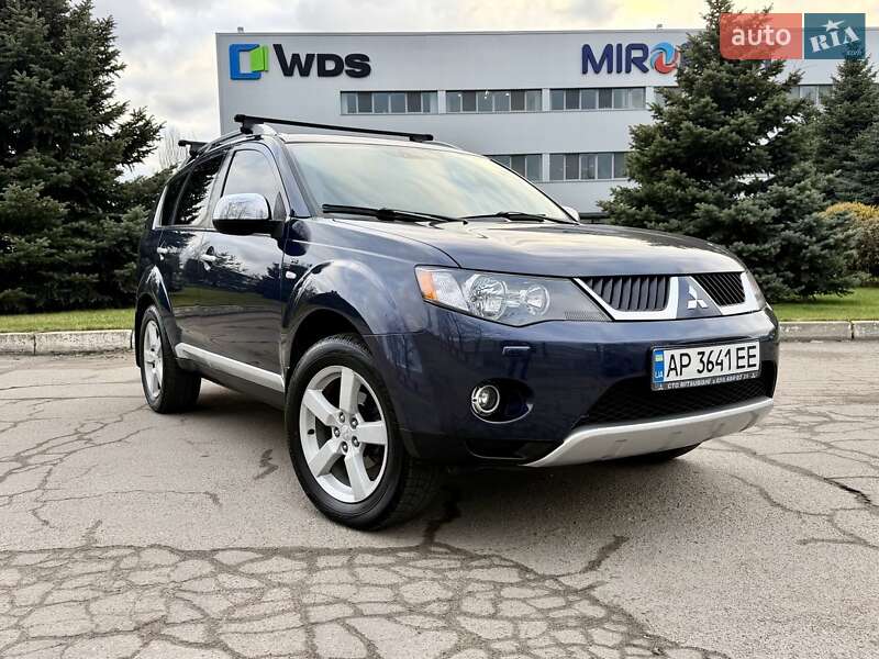 Mitsubishi Outlander XL 2009