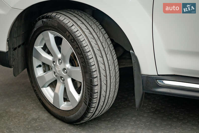 Внедорожник / Кроссовер Mitsubishi Outlander XL 2010 в Киеве фото 8 Внедорожник / Кроссовер Mitsubishi Outlander XL 2010 в Киеве