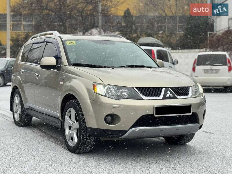 Позашляховик / Кросовер Mitsubishi Outlander XL 2008 в Одесі фото 3 Позашляховик / Кросовер Mitsubishi Outlander XL 2008 в Одесі