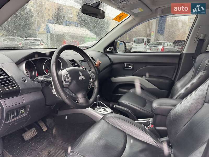 Позашляховик / Кросовер Mitsubishi Outlander XL 2008 в Одесі фото 8 Позашляховик / Кросовер Mitsubishi Outlander XL 2008 в Одесі
