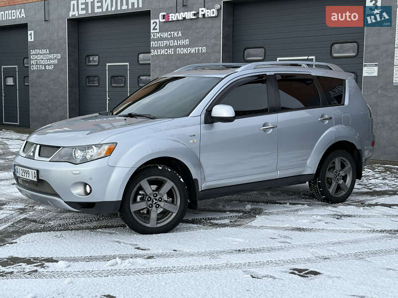 Внедорожник / Кроссовер Mitsubishi Outlander XL 2007 в Киеве