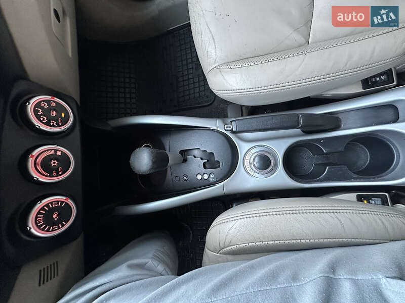 Внедорожник / Кроссовер Mitsubishi Outlander XL 2007 в Лебедине