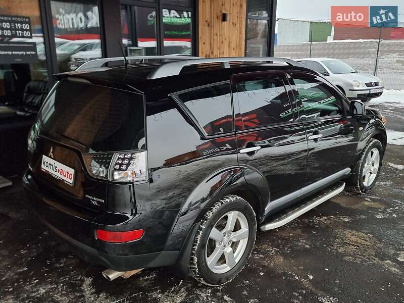 Позашляховик / Кросовер Mitsubishi Outlander XL 2008 в Вінниці