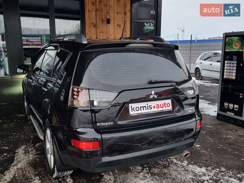 Позашляховик / Кросовер Mitsubishi Outlander XL 2008 в Вінниці