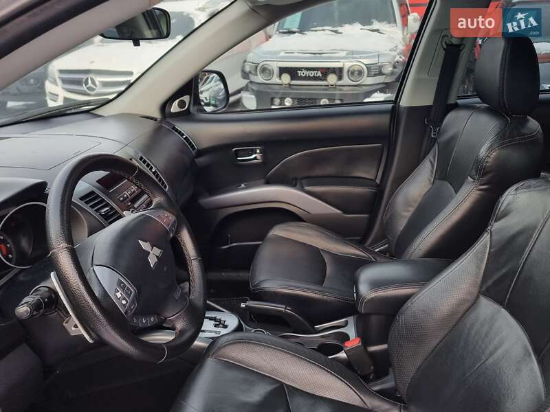 Позашляховик / Кросовер Mitsubishi Outlander XL 2008 в Вінниці