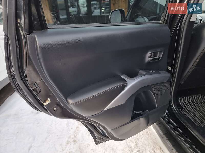 Позашляховик / Кросовер Mitsubishi Outlander XL 2008 в Вінниці