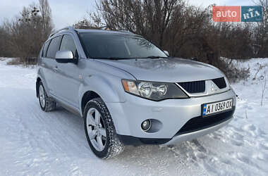 Позашляховик / Кросовер Mitsubishi Outlander XL 2008 в Києві