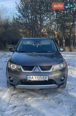 Внедорожник / Кроссовер Mitsubishi Outlander XL 2008 в Ширяево